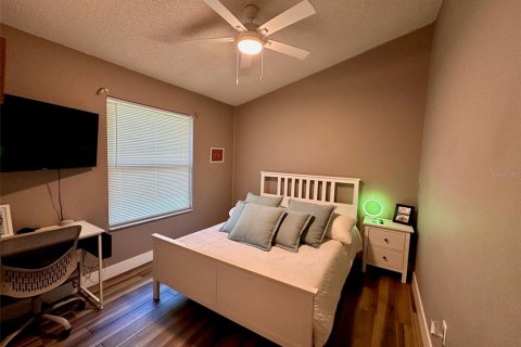Casa en venta en Orlando, Florida, 4 dormitorios, 192.31 m2 № 2143349 - foto 3