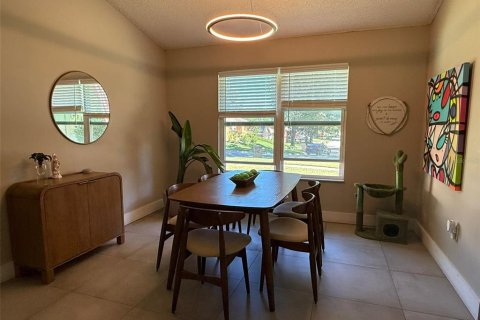 Casa en venta en Orlando, Florida, 4 dormitorios, 192.31 m2 № 2143349 - foto 15