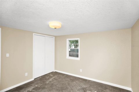 House in Holly Hill, Florida 2 bedrooms, 60.76 sq.m. № 2222976 - photo 4