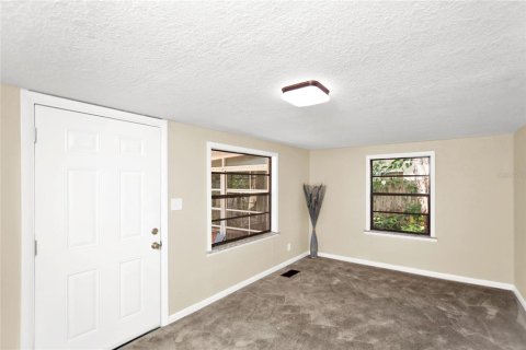 House in Holly Hill, Florida 2 bedrooms, 60.76 sq.m. № 2222976 - photo 12