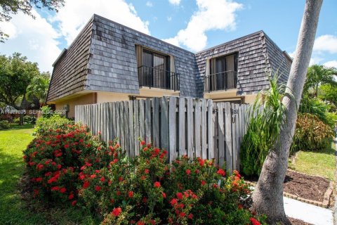 Touwnhouse à louer à Palm Springs, Floride: 2 chambres, 114.46 m2 № 2028605 - photo 15
