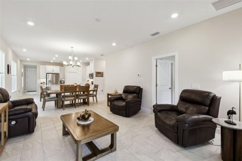Villa ou maison à vendre à Kissimmee, Floride: 2 chambres, 126.9 m2 № 1808259 - photo 13