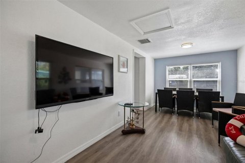 Villa ou maison à vendre à Port Charlotte, Floride: 2 chambres, 68.28 m2 № 2149228 - photo 8