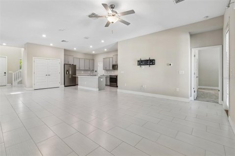 Villa ou maison à vendre à Tampa, Floride: 4 chambres, 258.45 m2 № 2149865 - photo 15