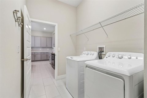 Villa ou maison à vendre à Tampa, Floride: 4 chambres, 258.45 m2 № 2149865 - photo 16