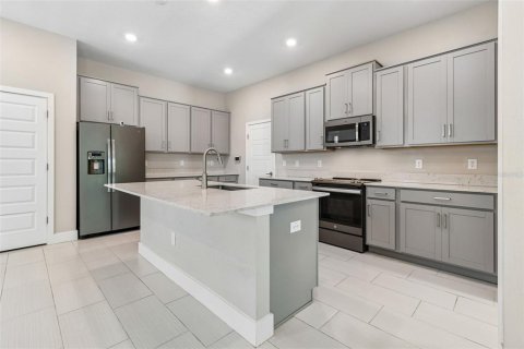 Villa ou maison à vendre à Tampa, Floride: 4 chambres, 258.45 m2 № 2149865 - photo 3