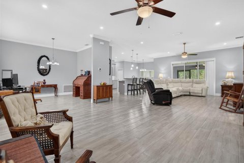 House in Orlando, Florida 3 bedrooms, 204.94 sq.m. № 2320784 - photo 10