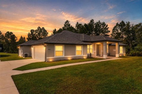 House in Orlando, Florida 3 bedrooms, 204.94 sq.m. № 2320784