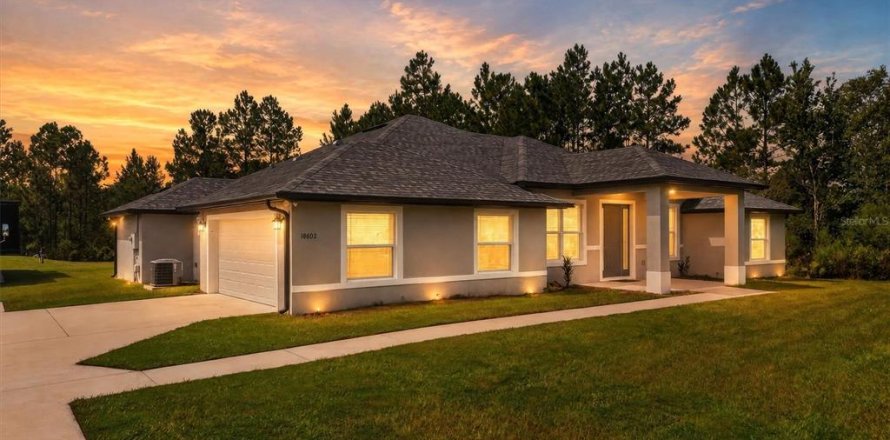 House in Orlando, Florida 3 bedrooms, 204.94 sq.m. № 2320784