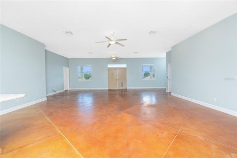 House in Englewood, Florida 3 bedrooms, 211.35 sq.m. № 1795131 - photo 6