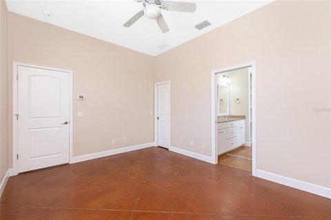 House in Englewood, Florida 3 bedrooms, 211.35 sq.m. № 1795131 - photo 30