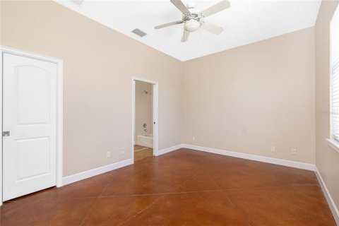 House in Englewood, Florida 3 bedrooms, 211.35 sq.m. № 1795131 - photo 29