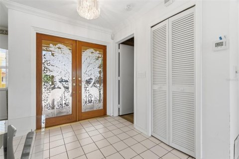 House in Saint Petersburg, Florida 2 bedrooms, 153.57 sq.m. № 2147786 - photo 26
