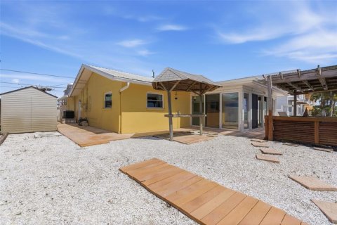 House in Saint Petersburg, Florida 2 bedrooms, 153.57 sq.m. № 2147786 - photo 23
