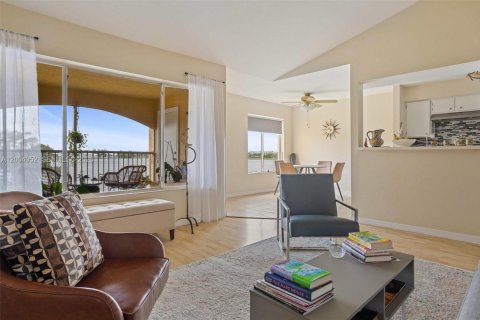 Condo in Oakland Park, Florida, 2 bedrooms  № 2068381 - photo 8