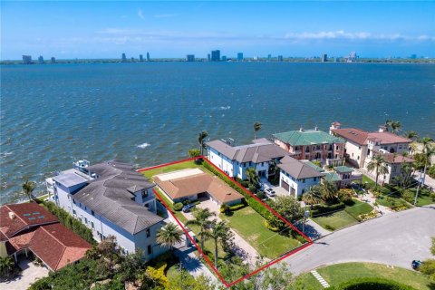 Land in Tampa, Florida № 1609624 - photo 1