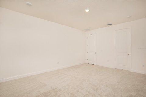 House in Palm Coast, Florida 4 bedrooms, 226.12 sq.m. № 1783102 - photo 17