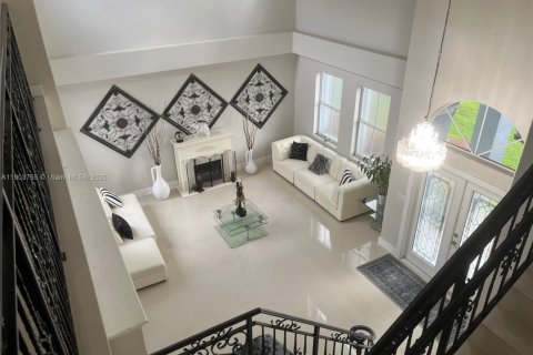 Купить виллу или дом в Мирамар, Флорида 5 спален, 331.2м2, № 1957325 - фото 8