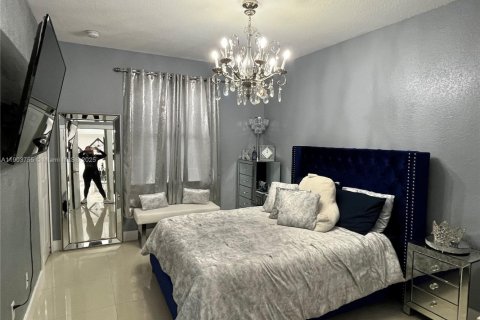 Купить виллу или дом в Мирамар, Флорида 5 спален, 331.2м2, № 1957325 - фото 26