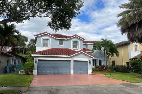 Купить виллу или дом в Мирамар, Флорида 5 спален, 331.2м2, № 1957325 - фото 3