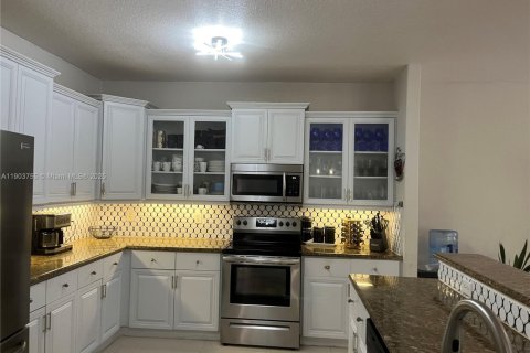 Купить виллу или дом в Мирамар, Флорида 5 спален, 331.2м2, № 1957325 - фото 14