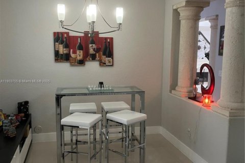 Купить виллу или дом в Мирамар, Флорида 5 спален, 331.2м2, № 1957325 - фото 18