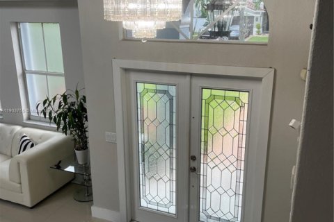 Купить виллу или дом в Мирамар, Флорида 5 спален, 331.2м2, № 1957325 - фото 6