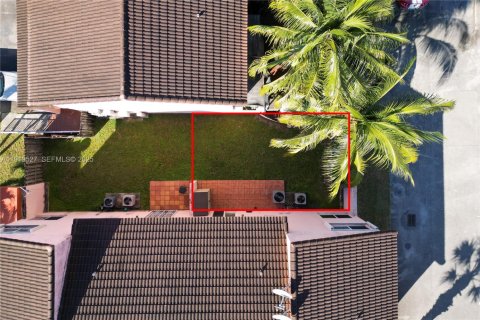 Купить таунхаус в Дорал, Флорида 2 спальни, 76.55м2, № 1976402 - фото 21