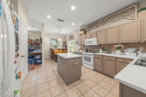 Villa ou maison à louer à Fort Myers, Floride: 4 chambres, 234.58 m2 № 1755642 - photo 8