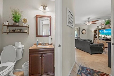 Villa ou maison à louer à Fort Myers, Floride: 4 chambres, 234.58 m2 № 1755642 - photo 12