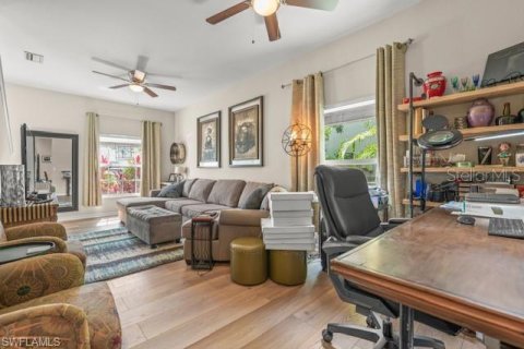 Villa ou maison à louer à Fort Myers, Floride: 4 chambres, 234.58 m2 № 1755642 - photo 3