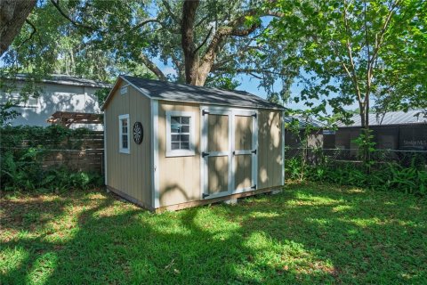 House in Orlando, Florida 2 bedrooms, 90.67 sq.m. № 2203755 - photo 24