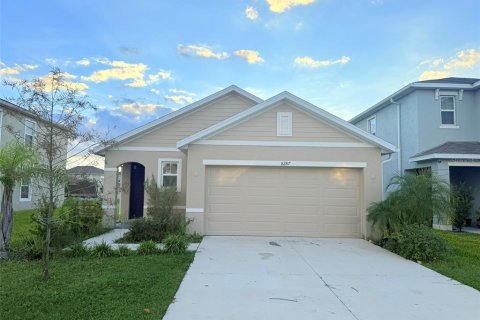 Villa ou maison à Wesley Chapel, Floride 3 chambres, 140.28 m2 № 2416466