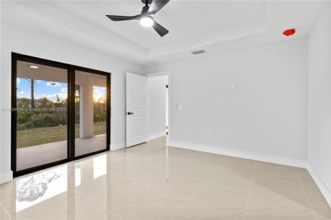House in Lehigh Acres, Florida 4 bedrooms, 162.49 sq.m. № 1816416 - photo 22