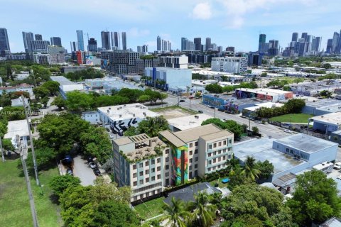 Propiedad comercial en venta en Miami, Florida № 1936712 - foto 5