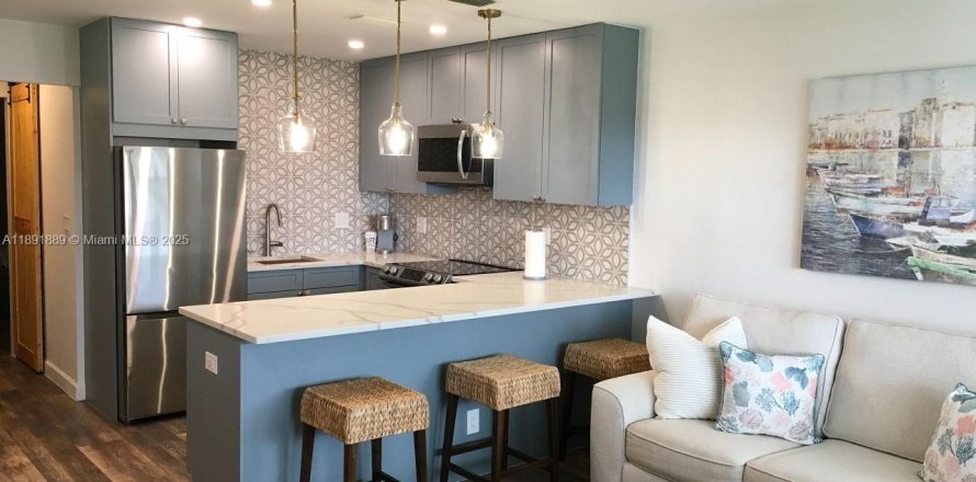 Condo in Boynton Beach, Florida, 1 bedroom  № 1943916