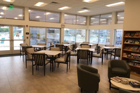 Condo in Boynton Beach, Florida, 1 bedroom  № 1943916 - photo 15