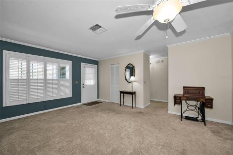 Villa ou maison à vendre à New Port Richey, Floride: 2 chambres, 94.39 m2 № 2142820 - photo 10