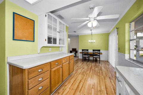 Villa ou maison à vendre à New Port Richey, Floride: 2 chambres, 94.39 m2 № 2142820 - photo 20