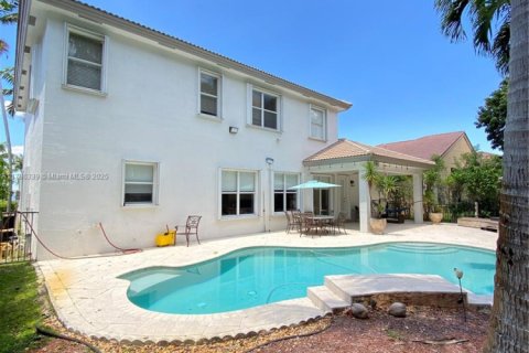 House in Miramar, Florida 5 bedrooms, 306.21 sq.m. № 1641380 - photo 2