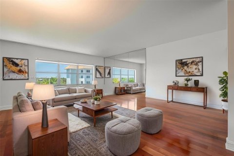 Condominio en venta en Fort Lauderdale, Florida, 1 dormitorio, 68.75 m2 № 1846203 - foto 9