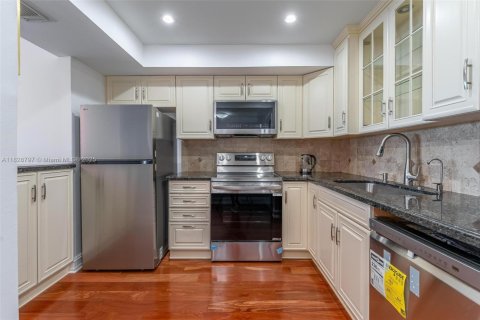 Condominio en venta en Fort Lauderdale, Florida, 1 dormitorio, 68.75 m2 № 1846203 - foto 6