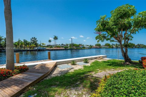 Condominio en venta en Fort Lauderdale, Florida, 1 dormitorio, 68.75 m2 № 1846203 - foto 28