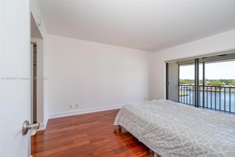 Condominio en venta en Fort Lauderdale, Florida, 1 dormitorio, 68.75 m2 № 1846203 - foto 17