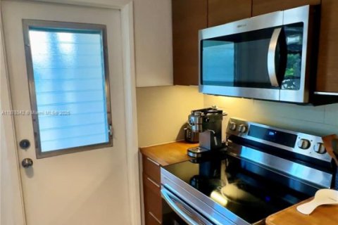 Copropriété à louer à Pompano Beach, Floride: 1 chambre, 83.61 m2 № 1923393 - photo 7