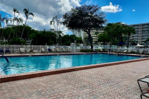 Copropriété à louer à Pompano Beach, Floride: 1 chambre, 83.61 m2 № 1923393 - photo 27