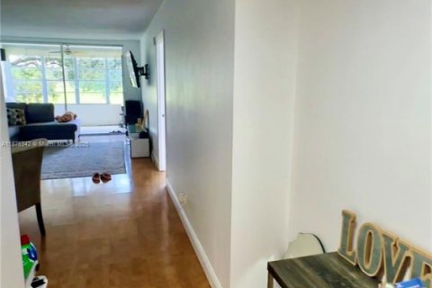 Copropriété à louer à Pompano Beach, Floride: 1 chambre, 83.61 m2 № 1923393 - photo 8