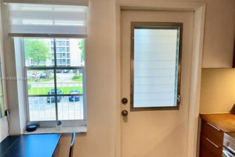 Copropriété à louer à Pompano Beach, Floride: 1 chambre, 83.61 m2 № 1923393 - photo 26