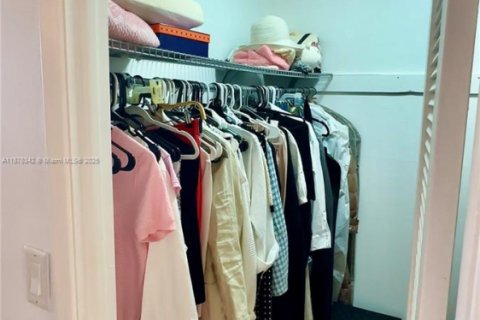 Copropriété à louer à Pompano Beach, Floride: 1 chambre, 83.61 m2 № 1923393 - photo 18