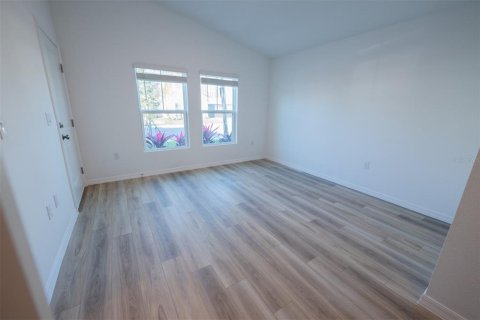 Villa ou maison à louer à Davenport, Floride: 3 chambres, 176.51 m2 № 2121385 - photo 6